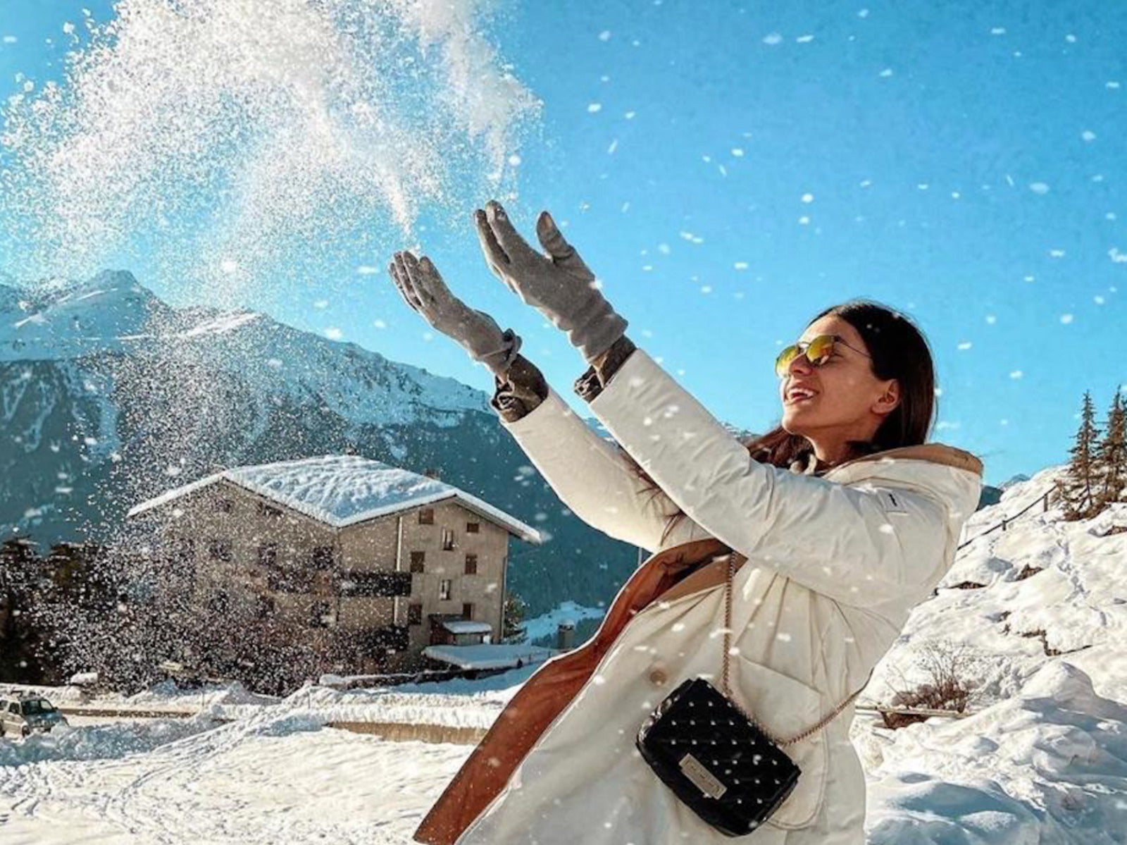 SNOW ESSENTIALS CHECKLIST